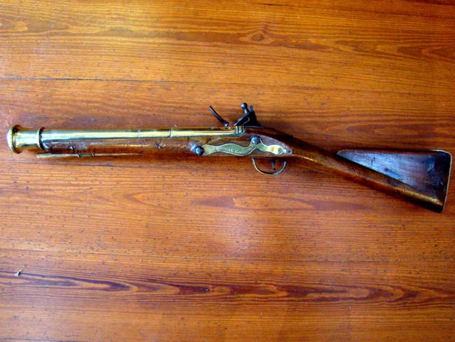 A Rare and Historic British Sea Service Flintlock Blunderbuss issued to H M S Royal George circa 1758 — image 3